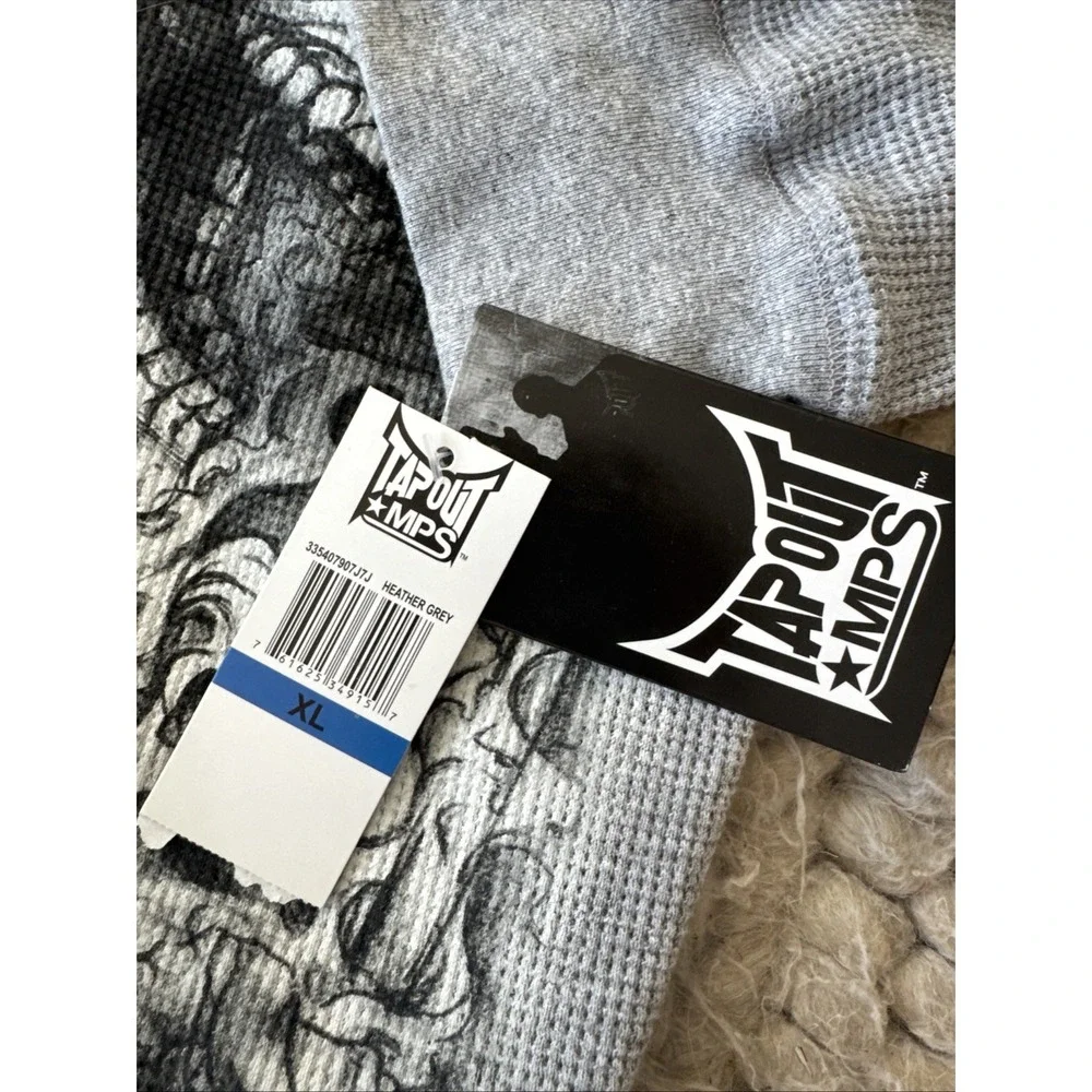 Y2K Vintage Tap Out Gray Pullover Men's XL NWT‎